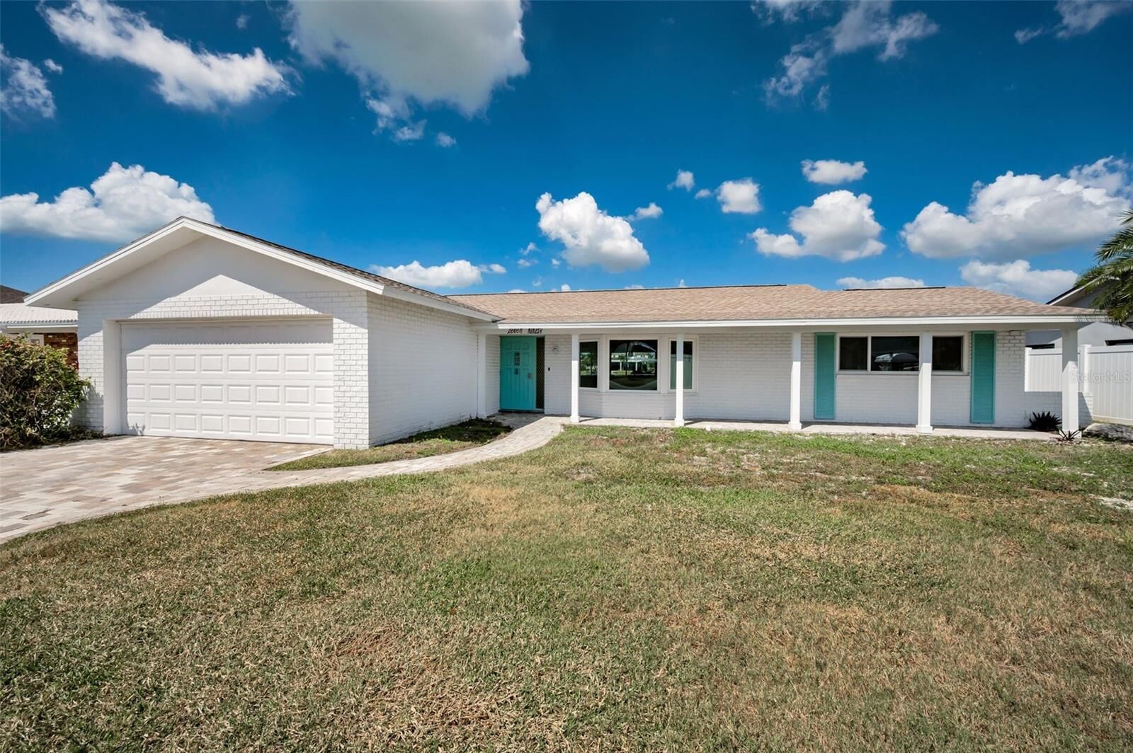 Property Photo: 790 116th Avenue FL 33706
