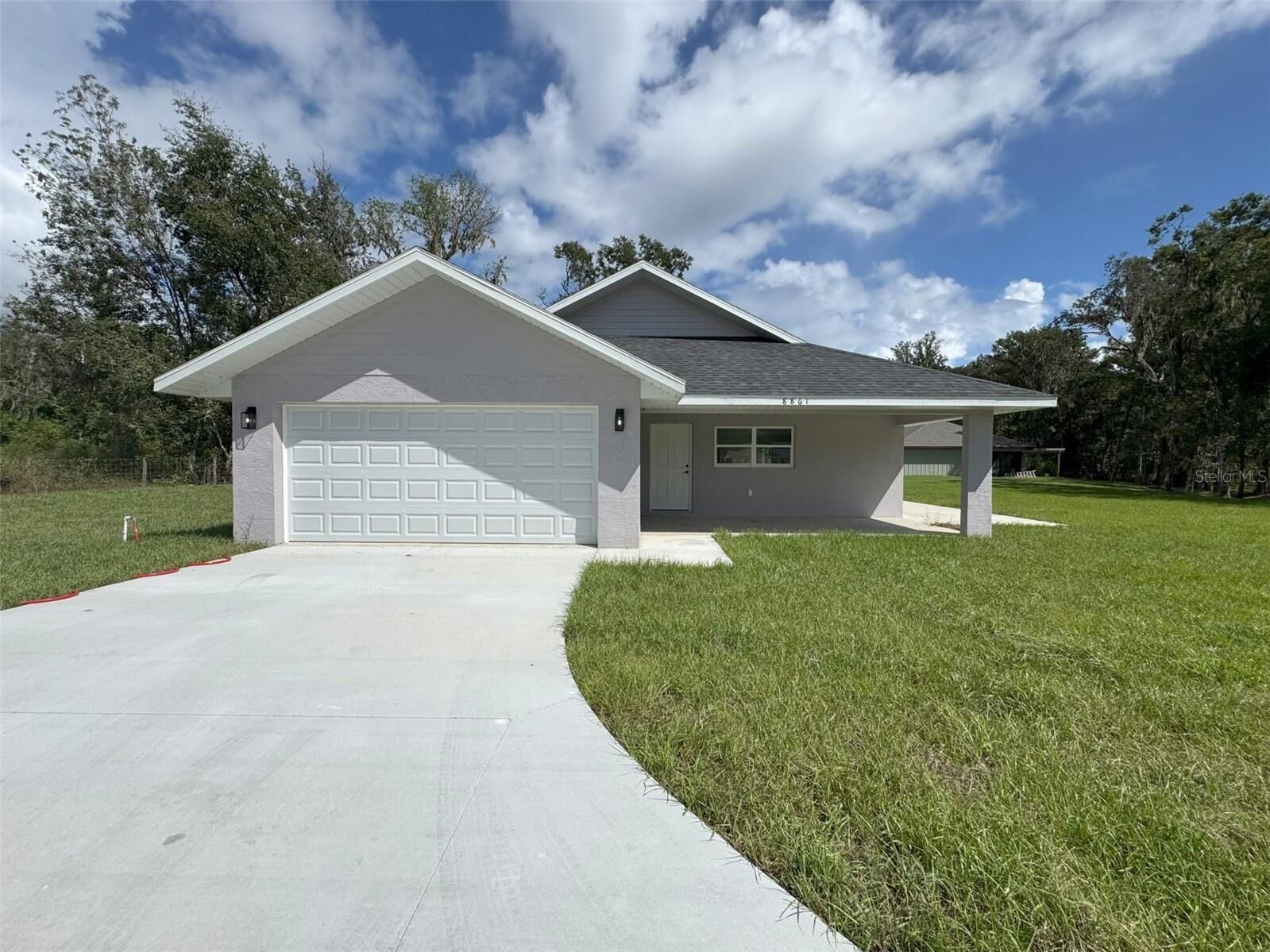 Property Photo: 8861 Albertson Court FL 34436