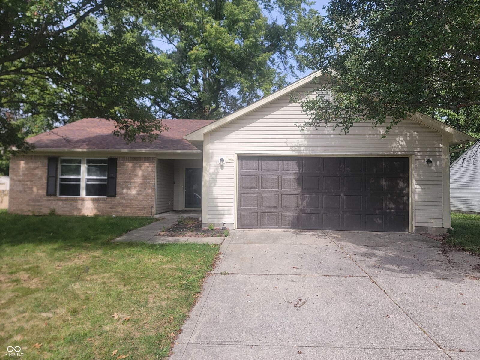 Property Photo:  6354 Belfry Way  IN 46237 
