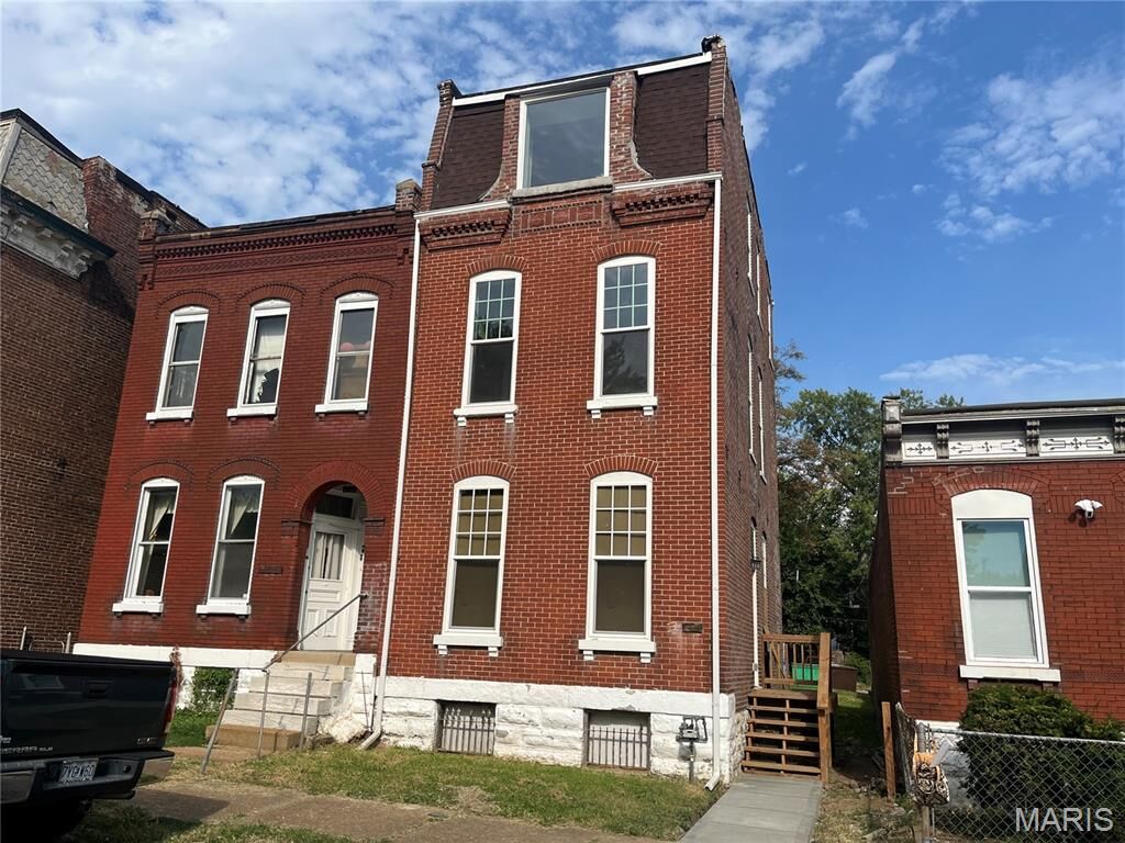Property Photo: 3706 Iowa Avenue MO 63118