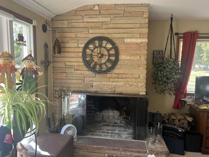 Property Photo: 644 W Greenfield St WI 53121