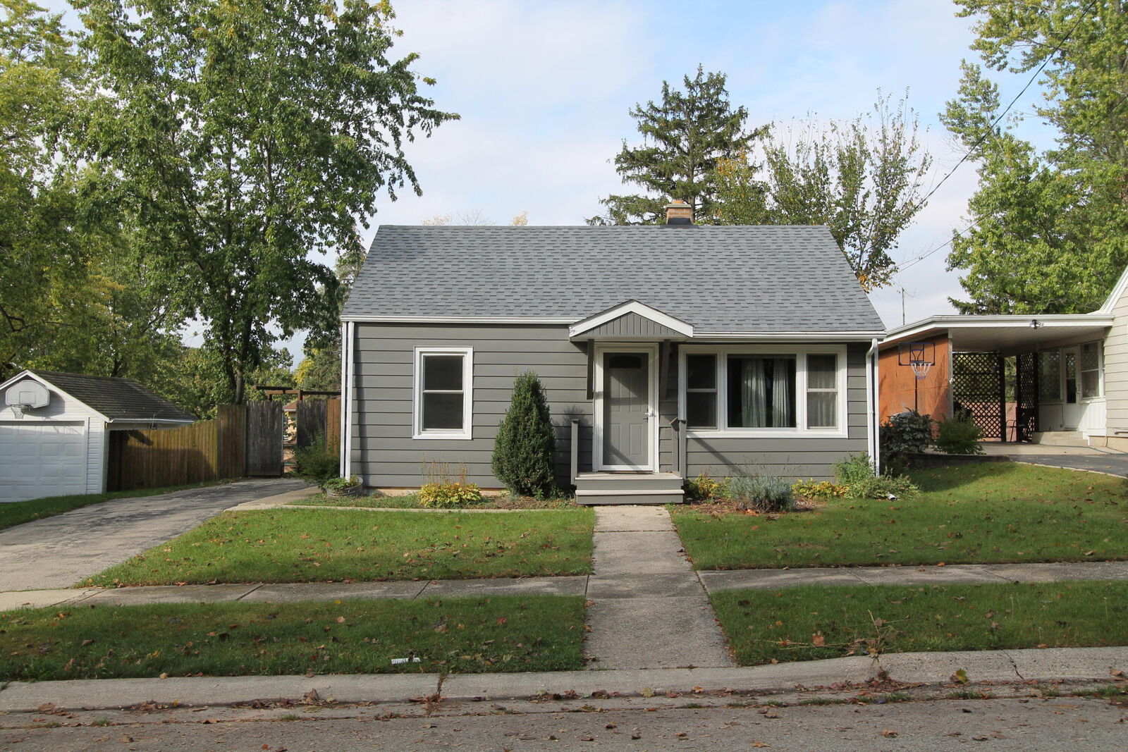Property Photo: 449 Emerson St WI 53105
