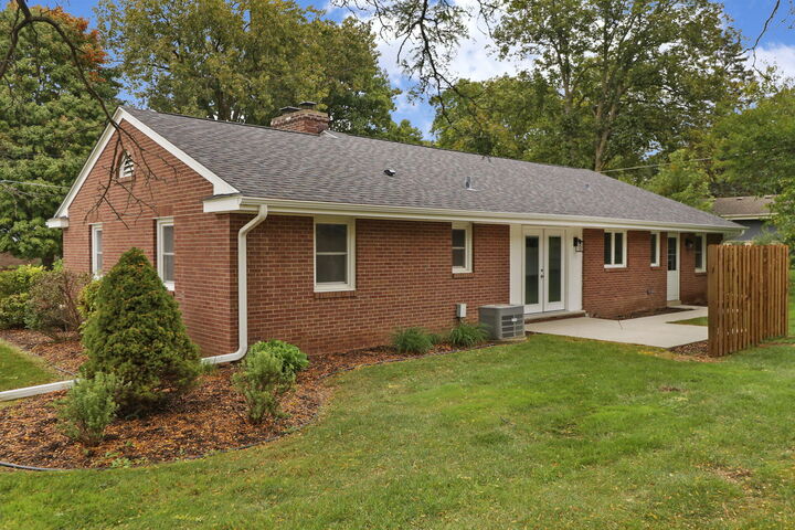 Property Photo: 3923 Frances Dr WI 53405