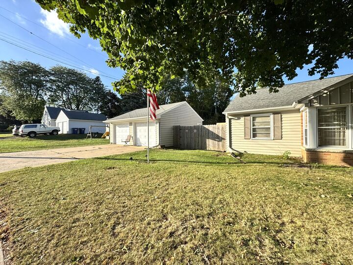 Property Photo:  418 Washington St 420  WI 53024