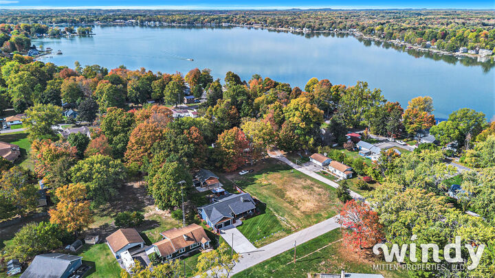 Property Photo: 4958 Forest Park Avenue MI 49098