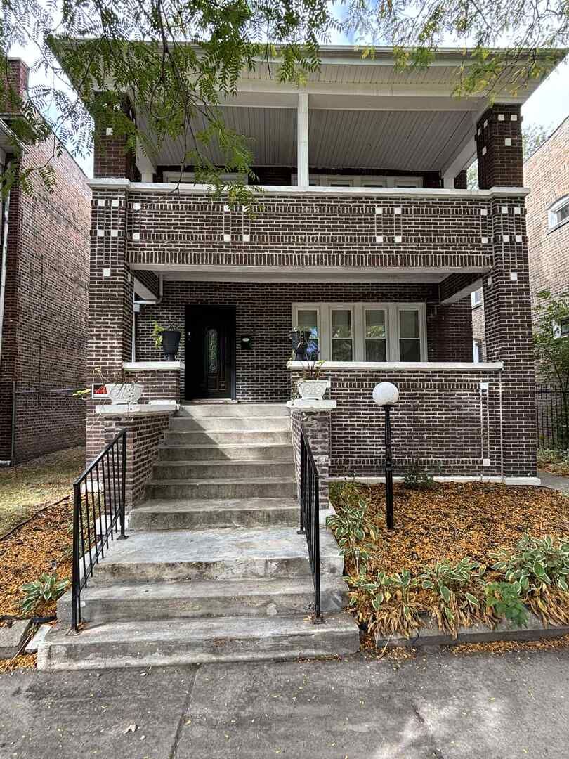 Property Photo:  8032 S Sangamon Street 1  IL 60620 