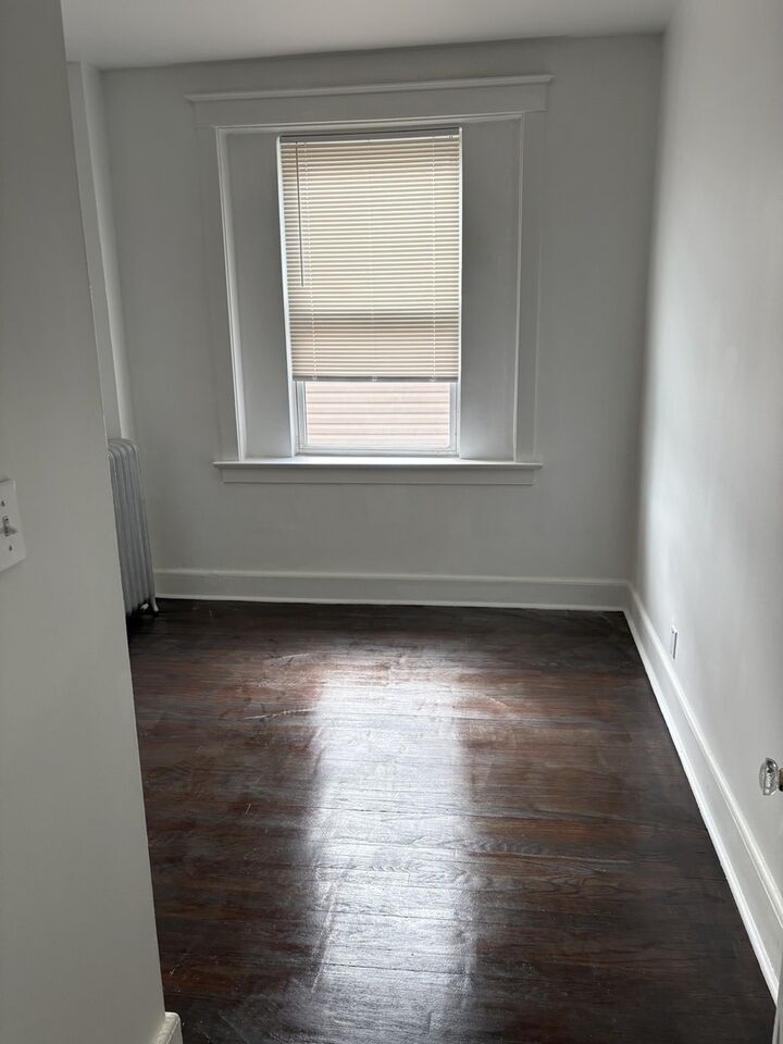 Property Photo: 7945 S South Shore Drive 2S IL 60617