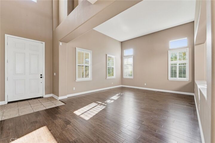 Property Photo:  28459 Falcon Crest  CA 91351 