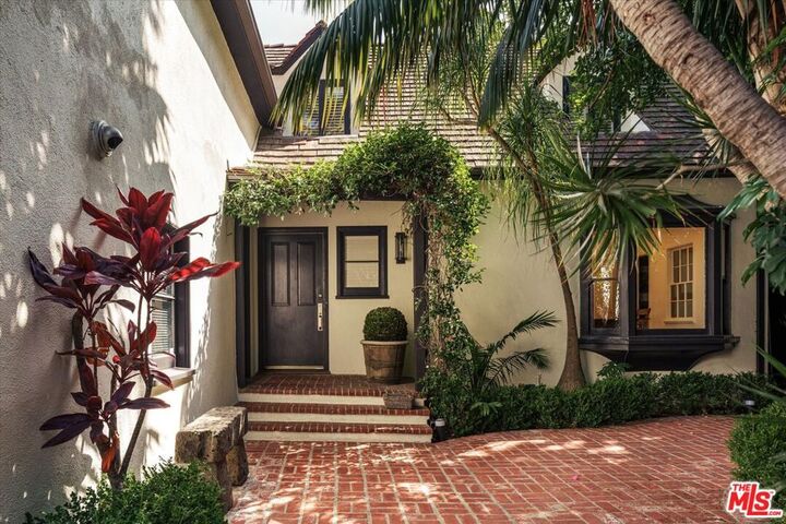 Property Photo:  7064 La Presa Drive  CA 90068 