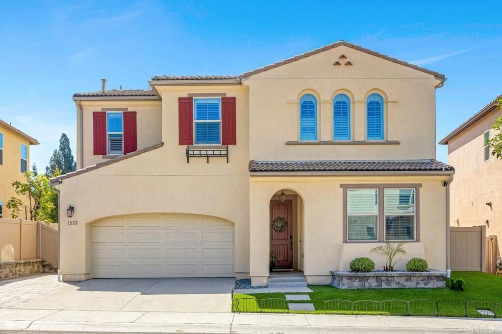 Property Photo: 1533 Laurelwood Way CA 92056