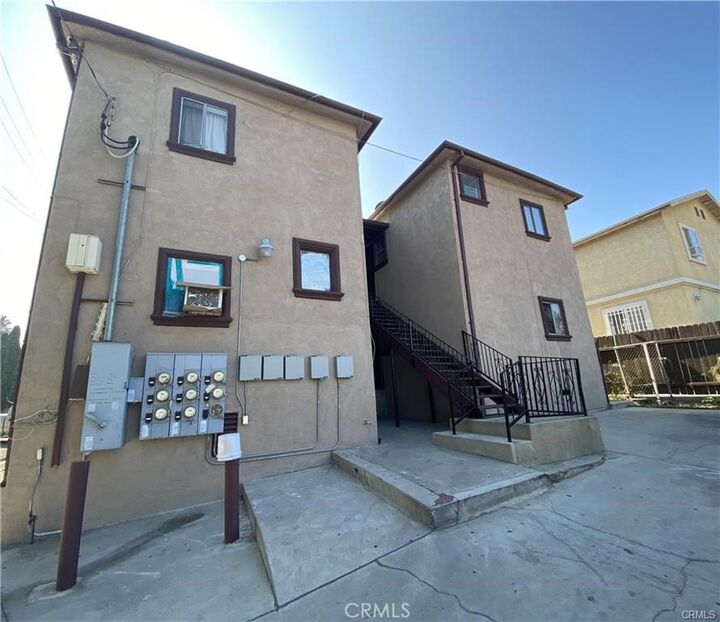 Property Photo: 727 Cornwell CA 90033