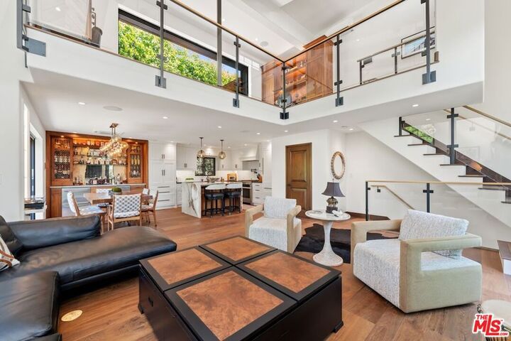 Property Photo:  2612 Montana Avenue 1  CA 90403 