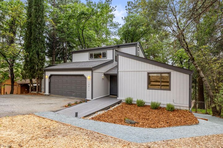 Property Photo:  15214 Pammy Way  CA 95949 