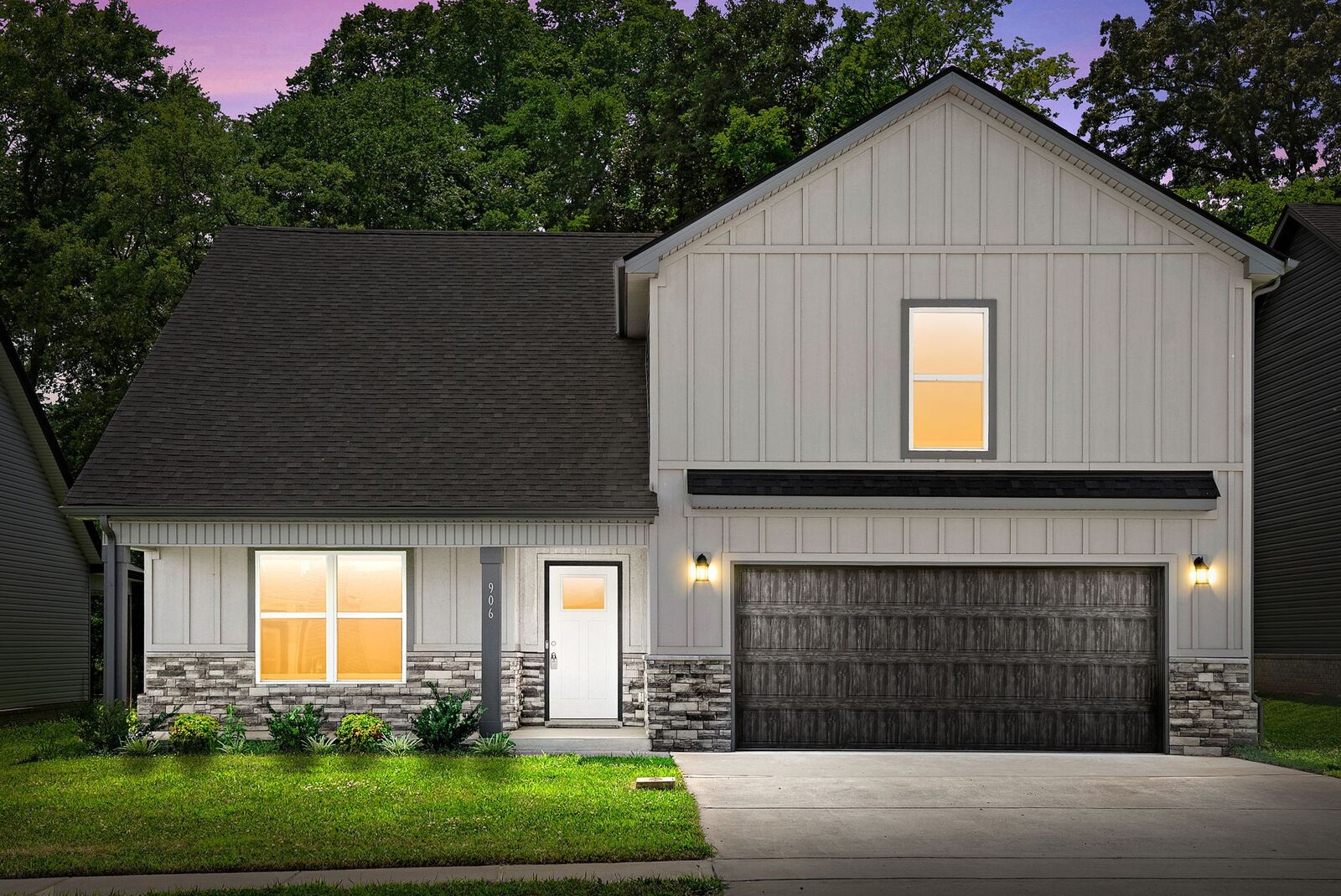 Property Photo:  906 Vendue Ave  TN 37042 