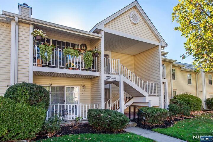 Property Photo:  1048 Ash Drive  NJ 07430 