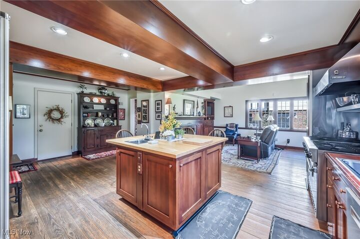 Property Photo: 740 Fairway Drive OH 44483