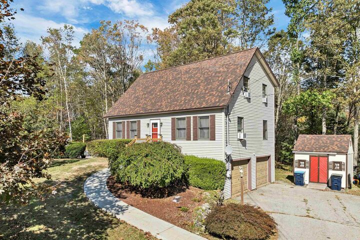 Property Photo:  18 Highcrest Drive  NH 03220 