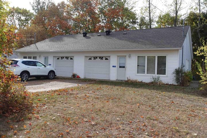 1190-1192 Maple Street — photo 1