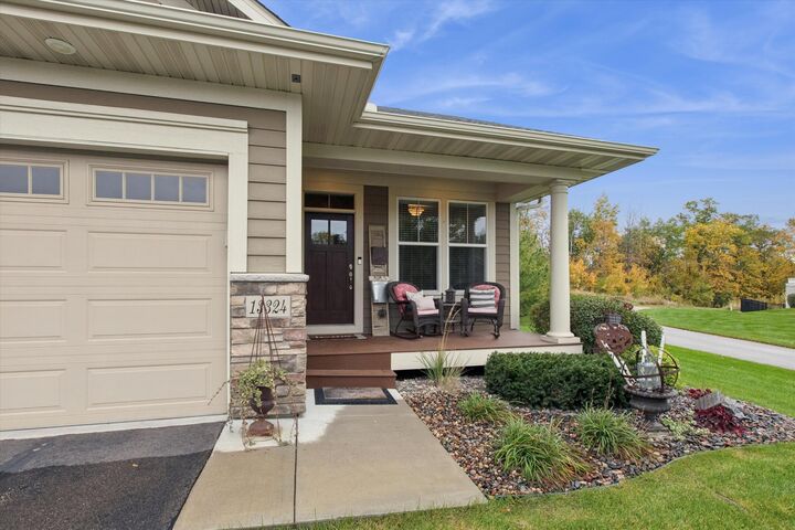 Property Photo:  13324 Hillsboro Avenue  MN 55378 