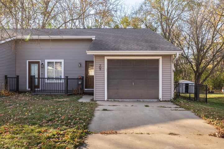 Property Photo:  705 Berg Boulevard SE  MN 55976 