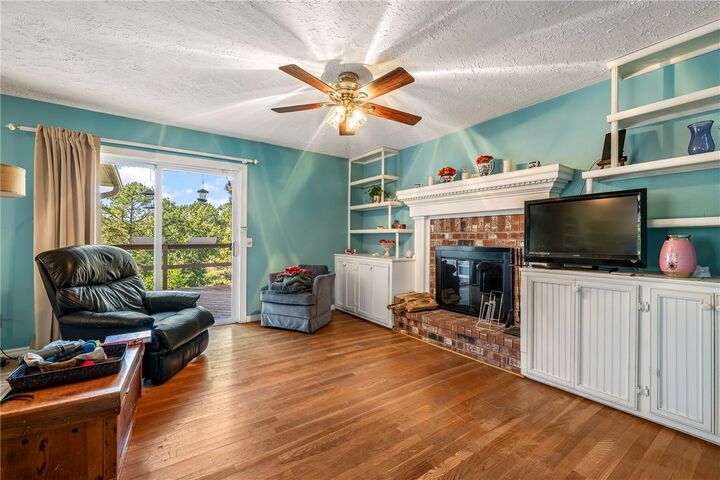 Property Photo: 17556 Timberlake Trail AR 72756