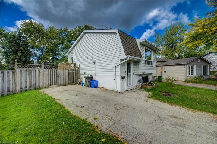 Photo de la propriété: 36 Lamb Court ON L8T 4S9