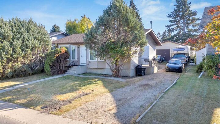 Photo de la propriété: 45 Bruns Crescent AB T4L 1N9