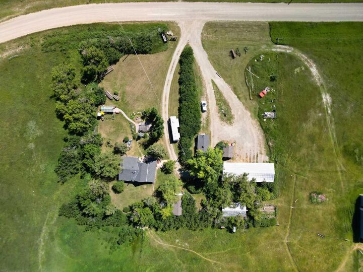 Property Photo:  290113 Flying E Road  AB T0L 1Z0 