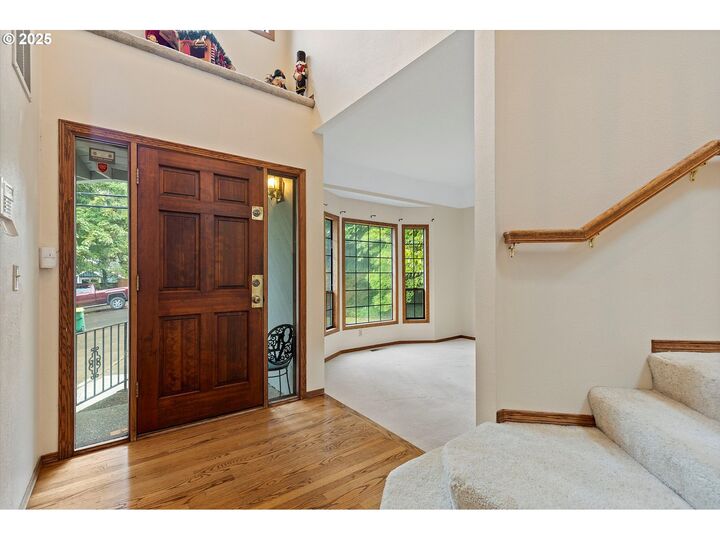 Property Photo:  10125 SW 72nd Ave  OR 97223 