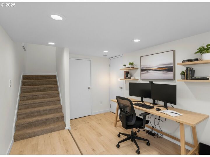 Property Photo: 2311 SW 6th Ave 8B WA 98607