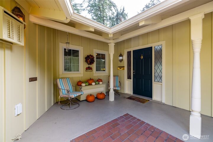 Property Photo: 1410 S 10th Street WA 98274