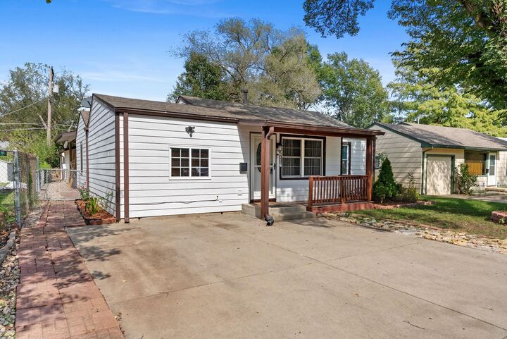 Property Photo: 5714 Castle Dr KS 67218
