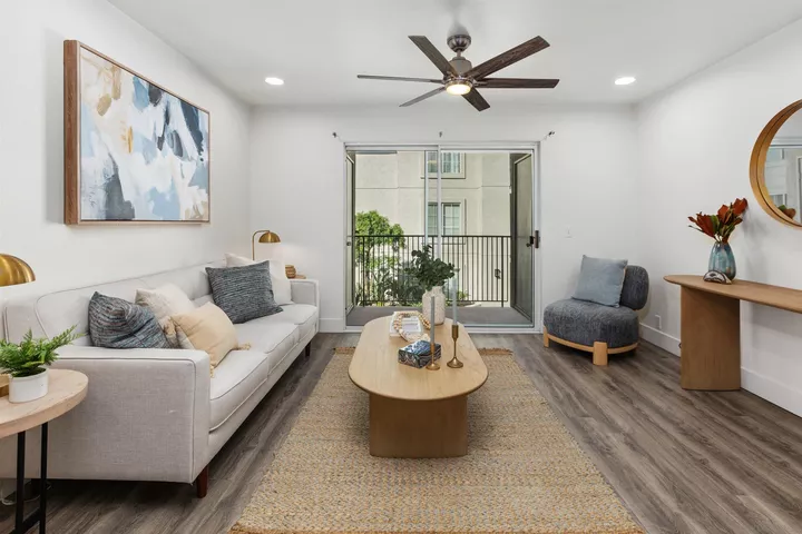 Property Photo: 3078 Broadway 214 CA 92102