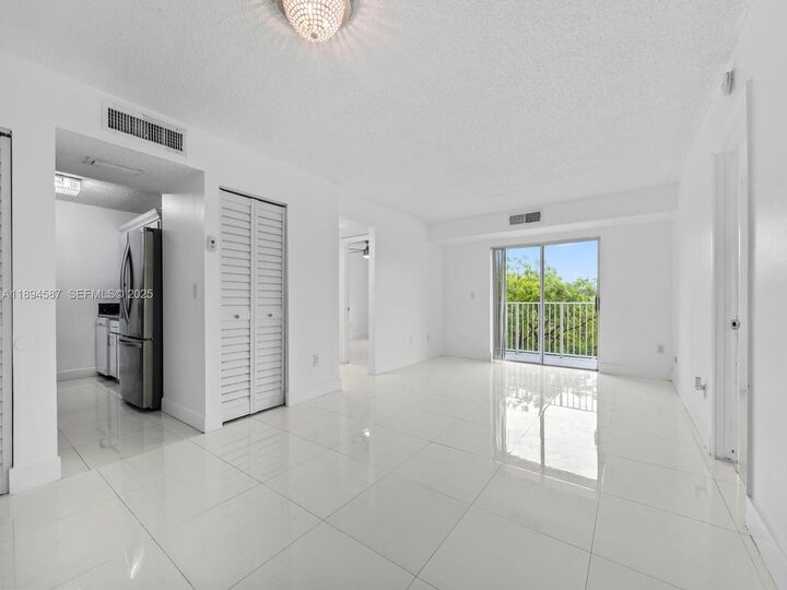 Property Photo: 8260 SW 210th St 211 FL 33189