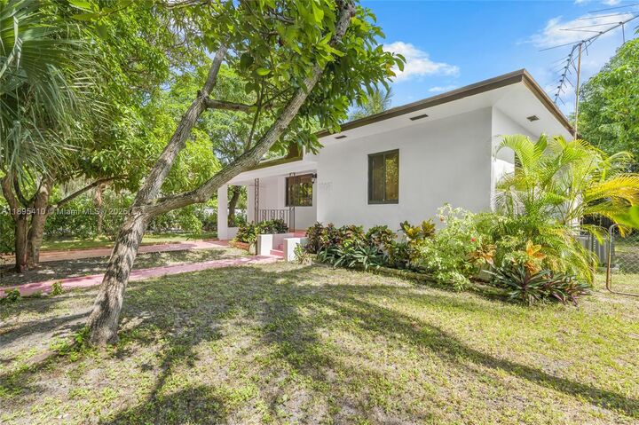 Property Photo: 12037 NW 8th Ave FL 33168