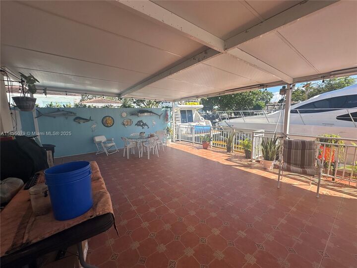 Property Photo: