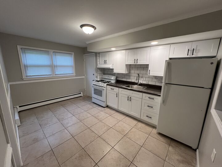 Property Photo: 36 Oak Ridge Drive Apt 17 CT 06513