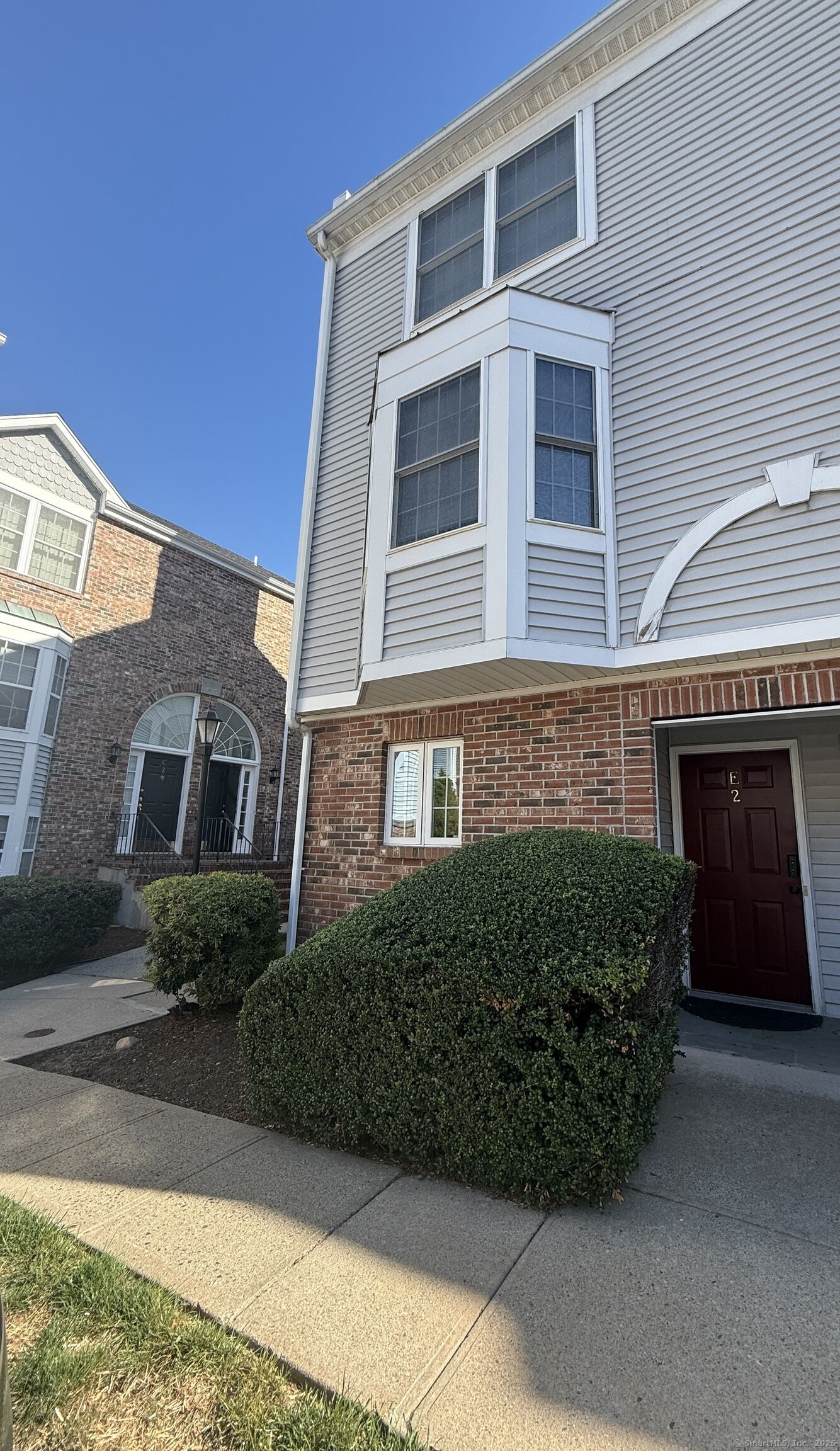 Property Photo:  2612 North Avenue E2  CT 06604 