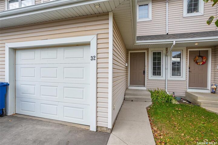 Property Photo: 327 Berini Drive 32 SK S7N 4M7