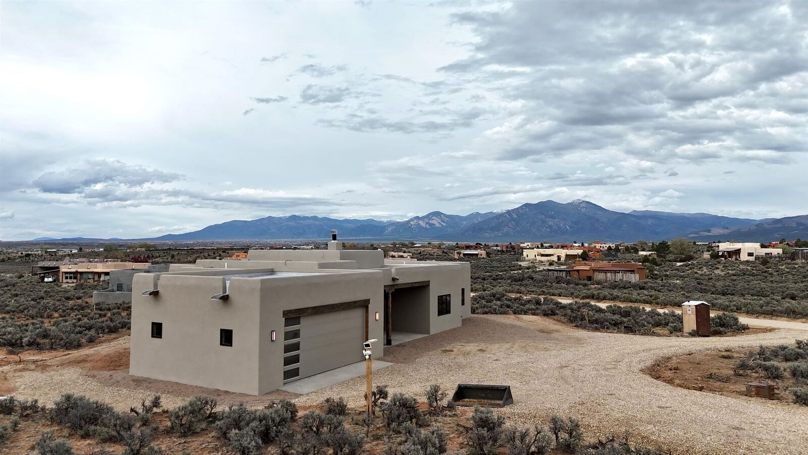 Property Photo:  42 Camino De Los Arroyos  NM 87557 