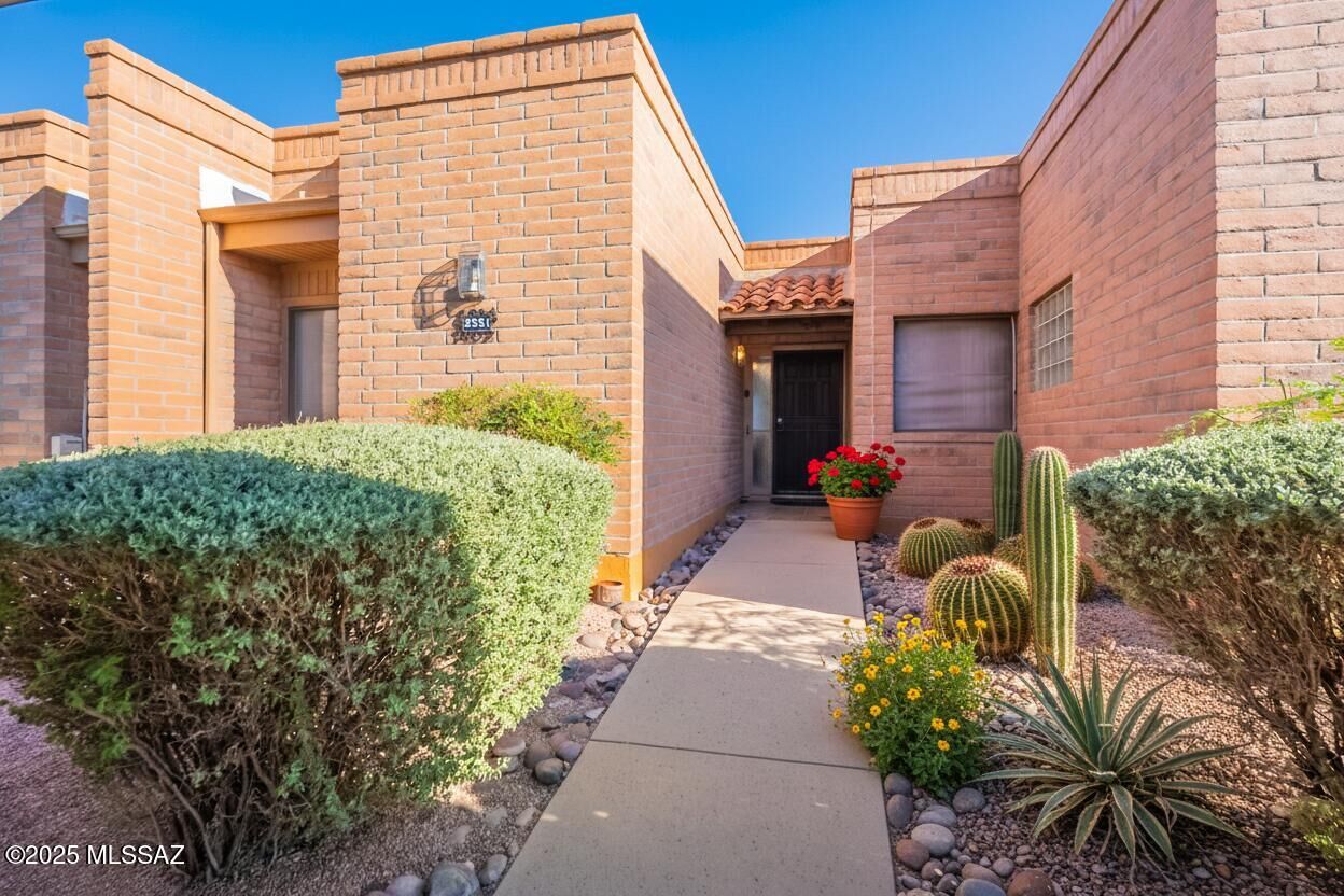 Property Photo: 2521 S Calle De Humes AZ 85622