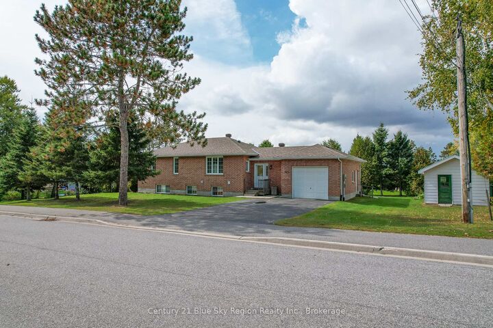 Property Photo:  363 Main Street  ON P0H 0A4