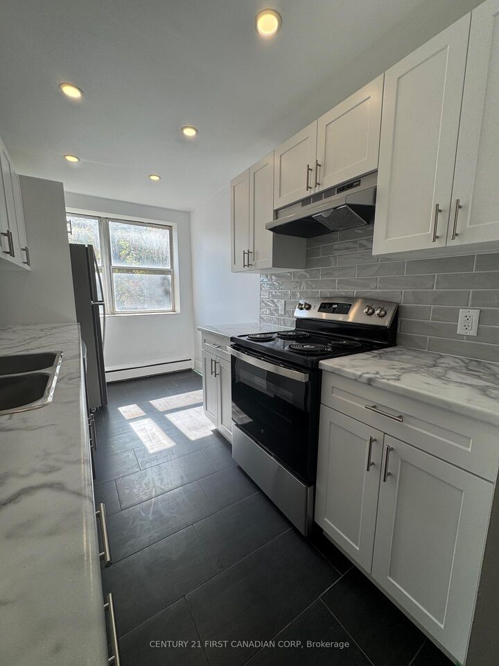 Property Photo:  75 High Street 317  ON N6C 4J8 