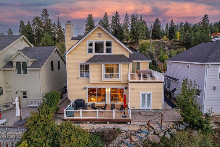Property Photo: 10050 SE River Street CA 96161-0000