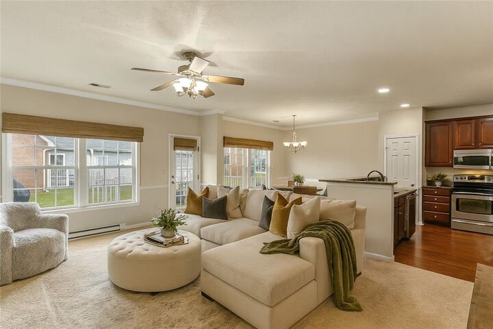 Property Photo:  449 Country Club Dr 8  PA 16117 