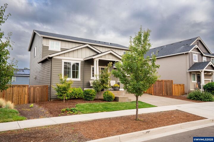 Property Photo: 3362 Elder St NW OR 97304