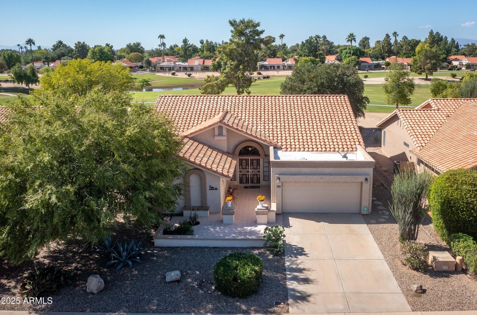 Property Photo: 9237 W Kimberly Way AZ 85382
