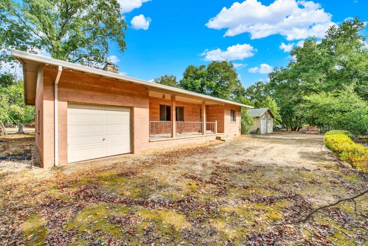 Property Photo:  677 Petaluma Avenue  CA 95476