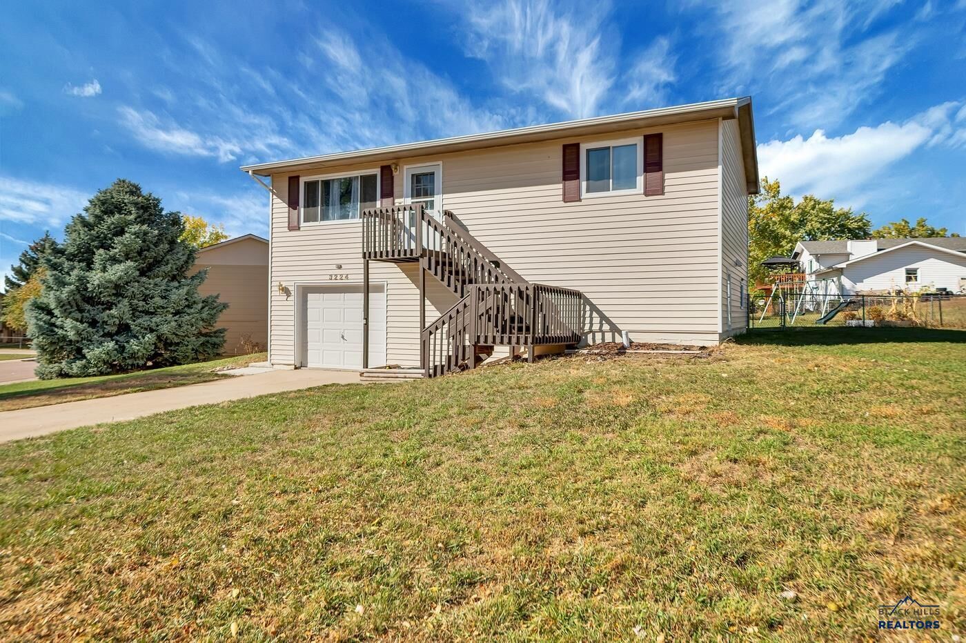 Property Photo: 3224 Johnston Ln SD 57703