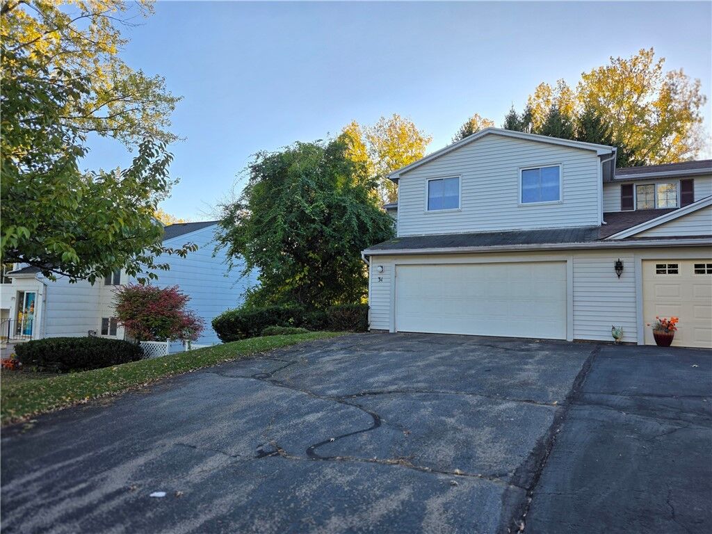 Property Photo: 31 Belinda Crescent NY 14450